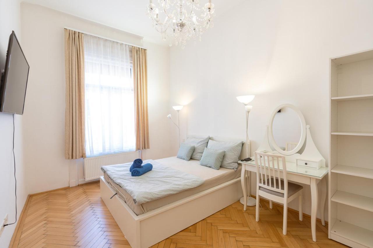 Garys Bright And Spacious Two Bedroom Flat Near Danube Budapeszt Zewnętrze zdjęcie